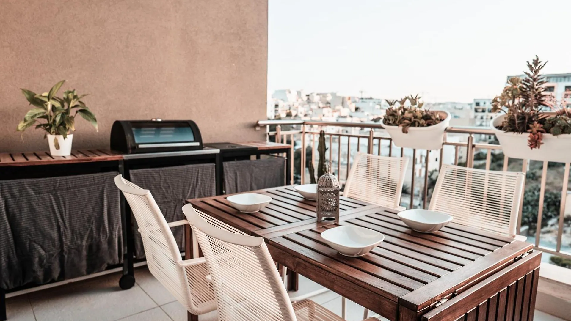 Luxury & Spacious 3 Bedroom, Large Balcony Kbas1-3 Saint Julian's Apartment